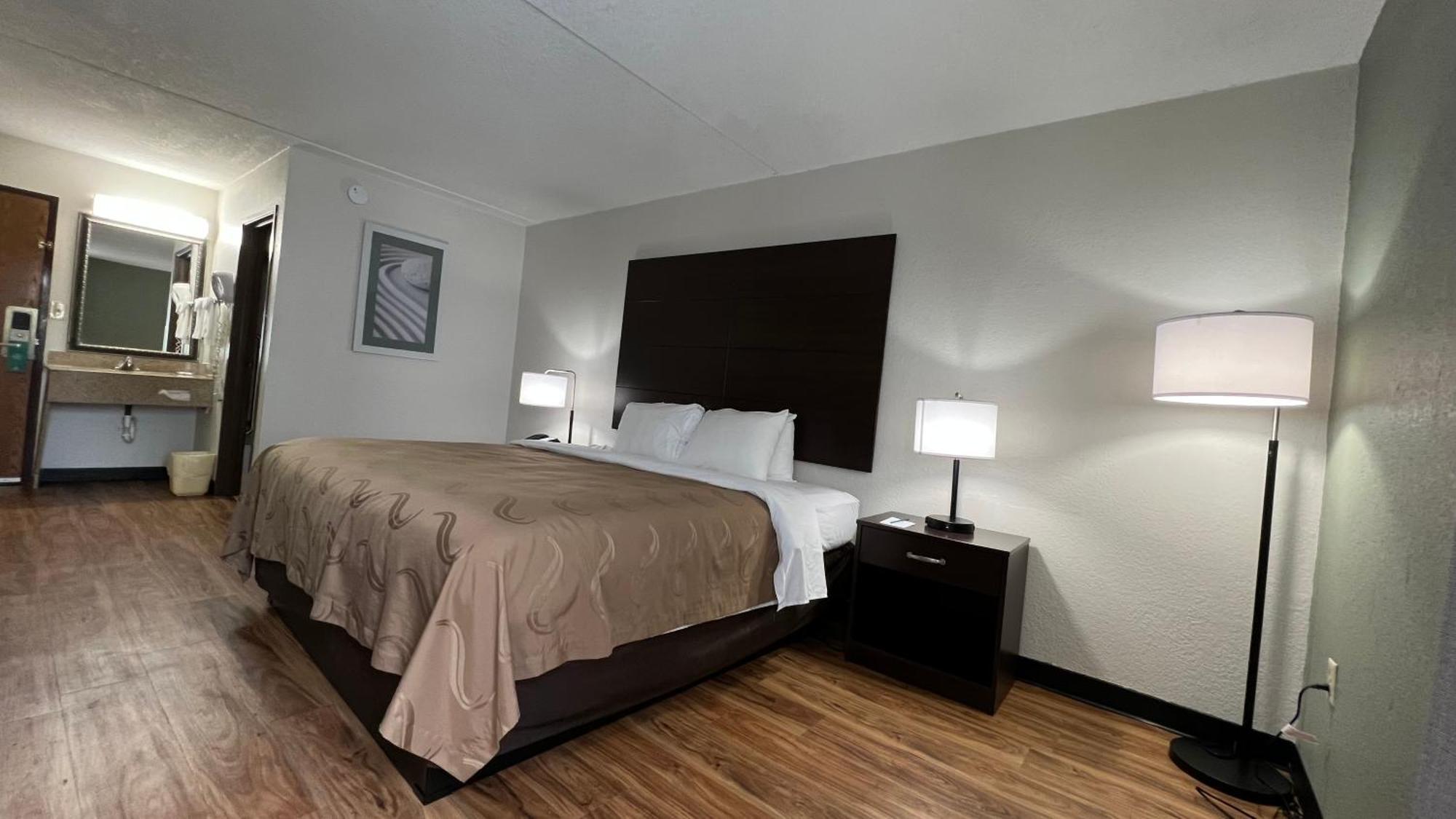 Quality Inn Merriam Kansas City Εξωτερικό φωτογραφία