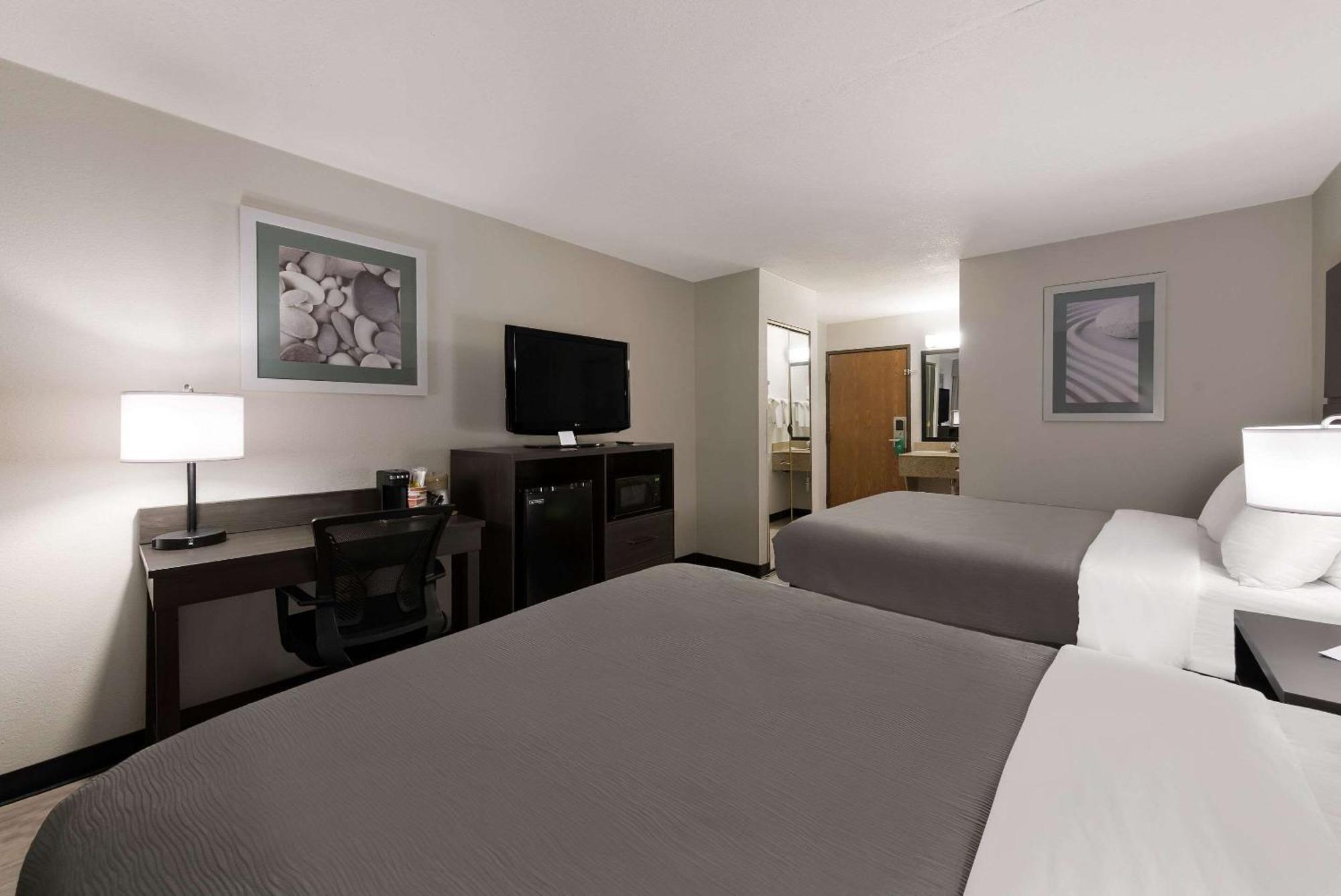 Quality Inn Merriam Kansas City Εξωτερικό φωτογραφία