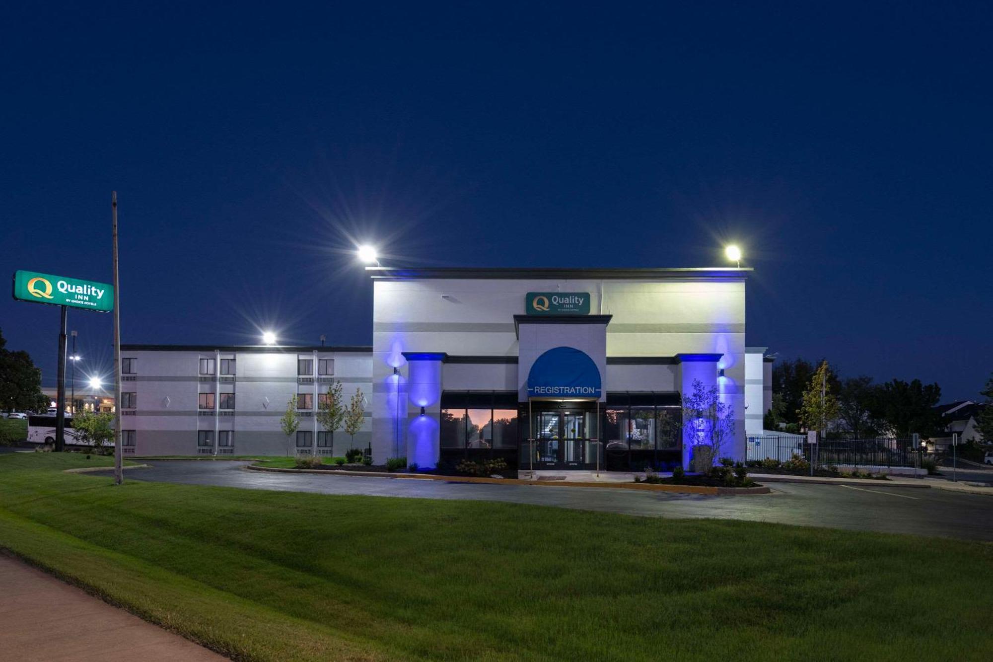 Quality Inn Merriam Kansas City Εξωτερικό φωτογραφία