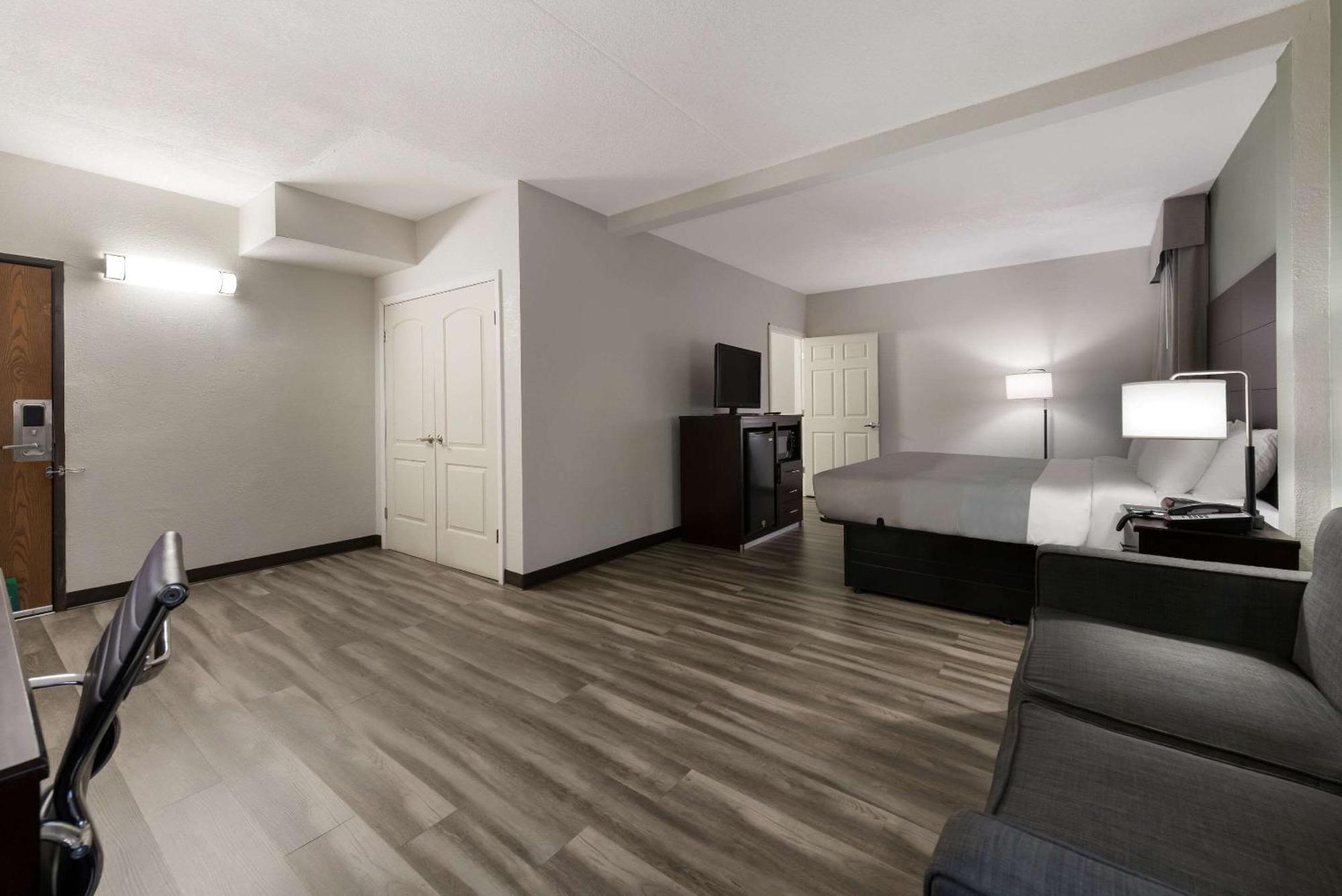 Quality Inn Merriam Kansas City Εξωτερικό φωτογραφία