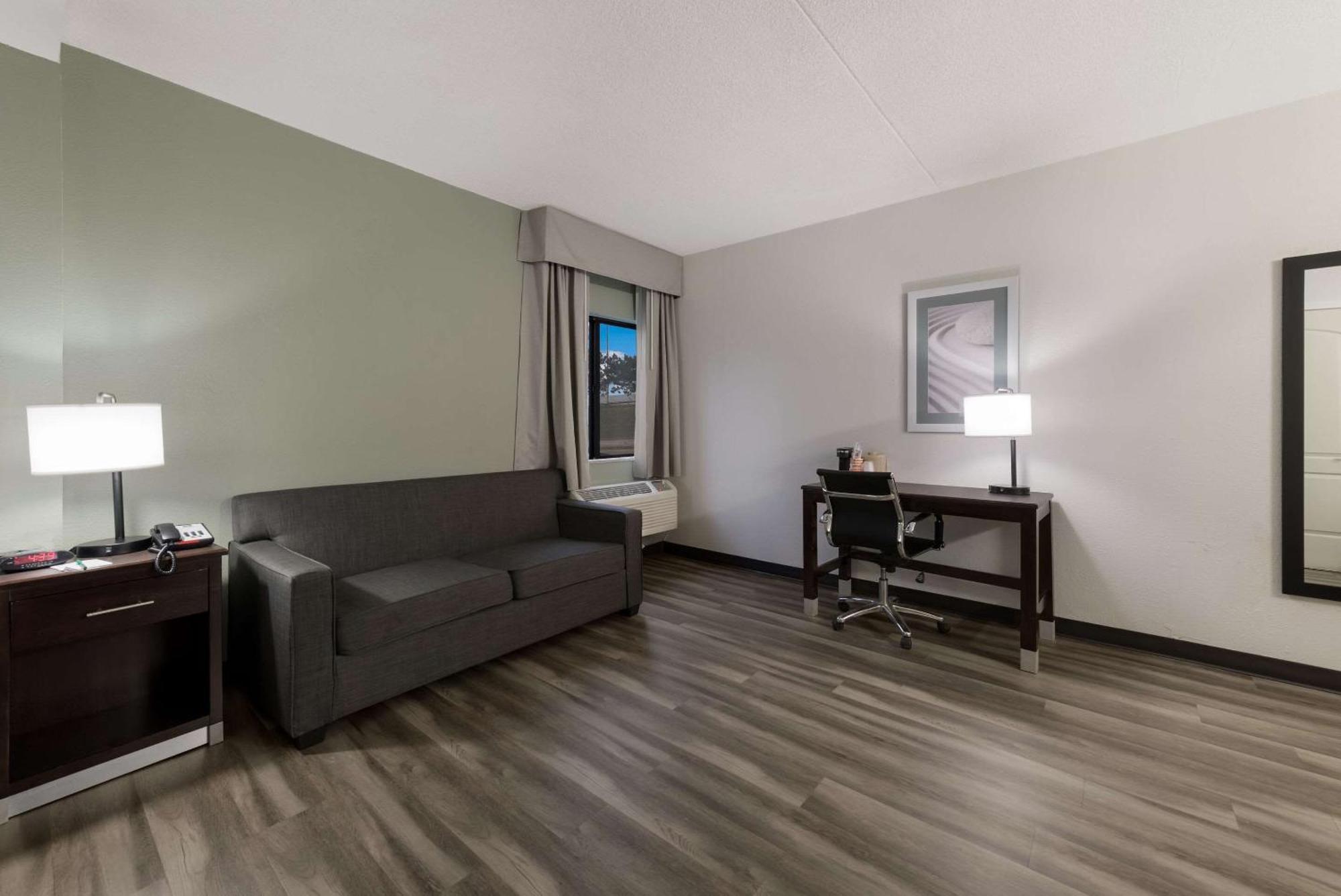 Quality Inn Merriam Kansas City Εξωτερικό φωτογραφία