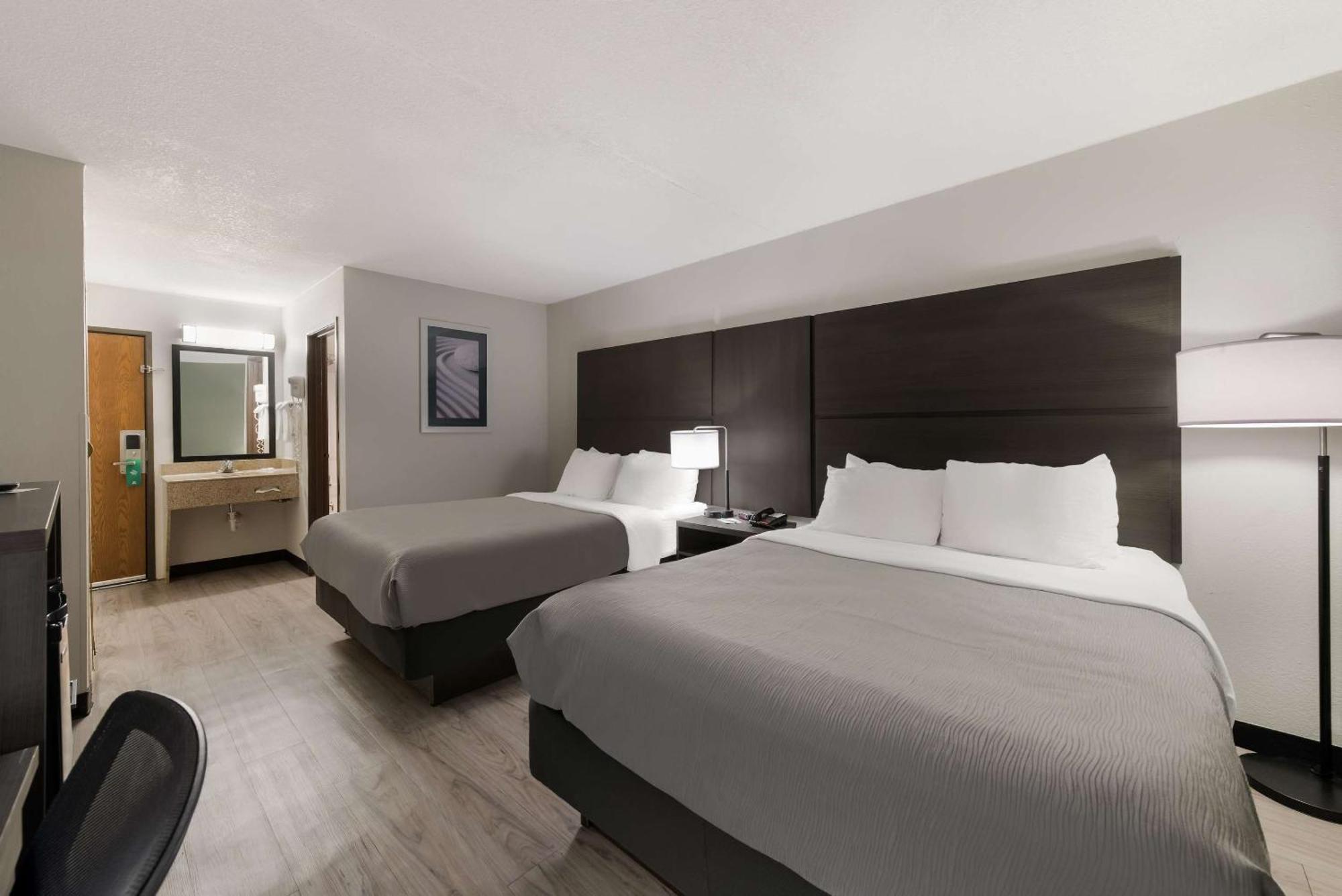 Quality Inn Merriam Kansas City Εξωτερικό φωτογραφία